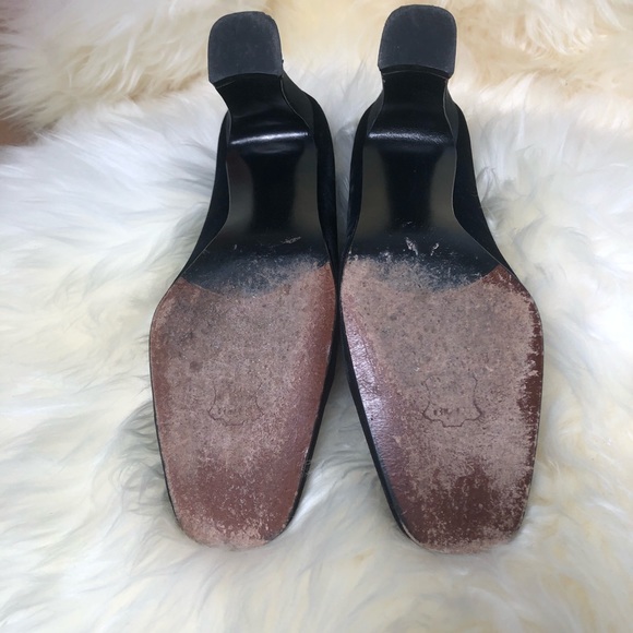 Stuart Weitzman Black Velvet Satin square toe pump - Picture 5 of 7